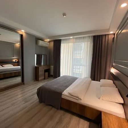 Hotel On4 & Istanbul